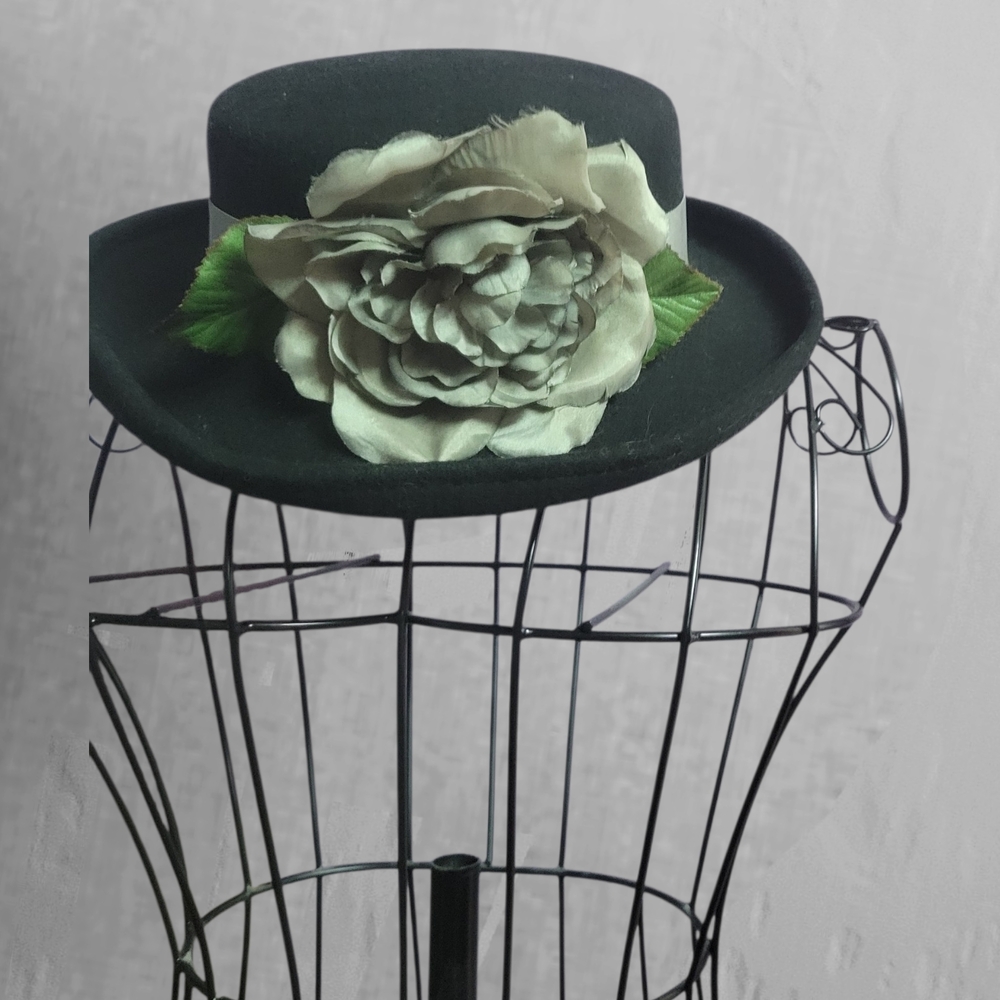 Black Felt Women's Floral Boater Hat with Ivory Flower
